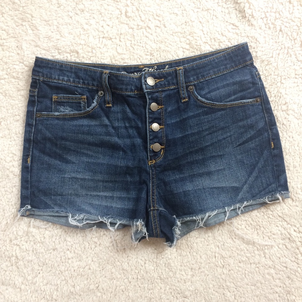 Universal Thread High Rise Shortie Button Up Shorts - Picture 2 of 5